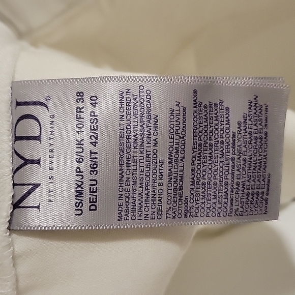 NWT NYDJ Pull On Cuff Shorts - Picture 5 of 7